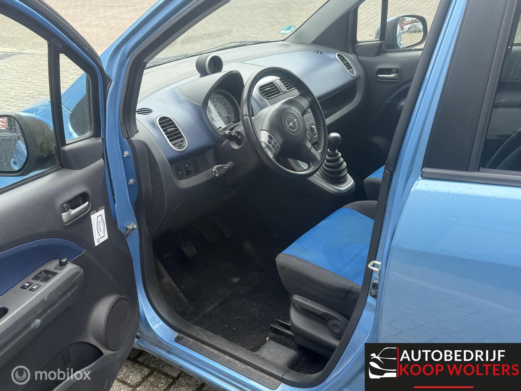 Foto van Opel Agila
