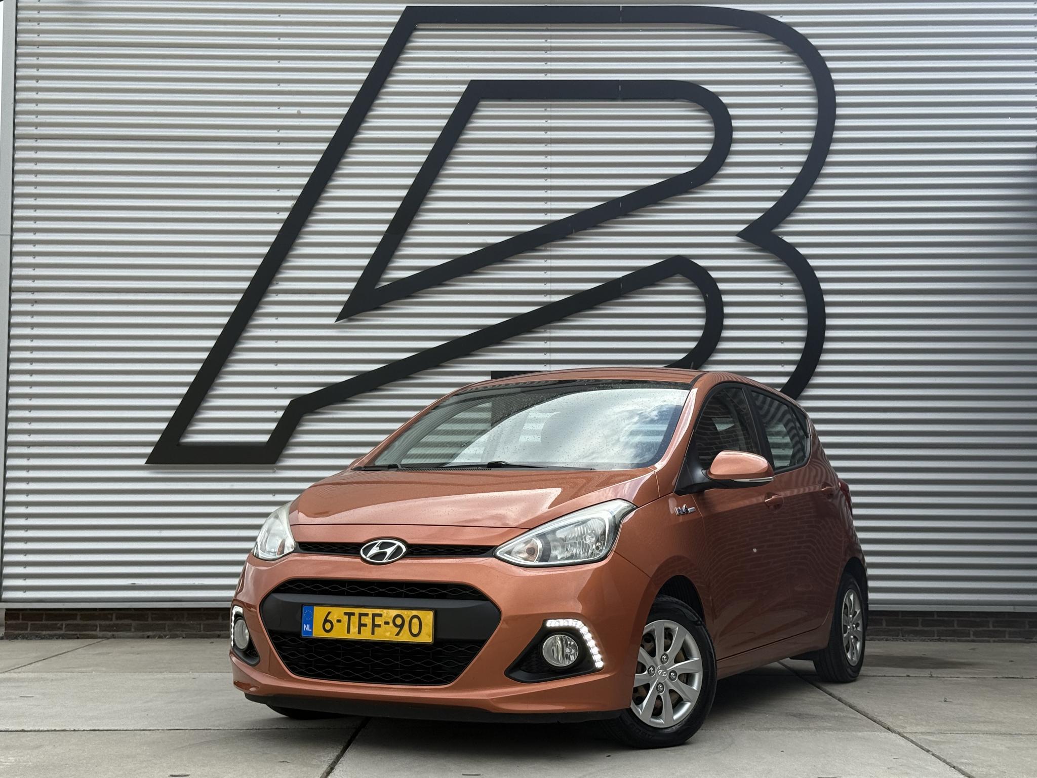 Hyundai I10 1.0i i-Motion Comfort Plus 2014 - voorkant