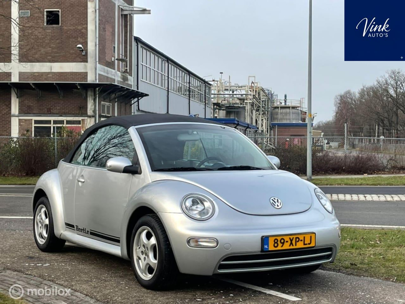 Volkswagen New Beetle Cabriolet 1.6 Highline 2003 - voorkant