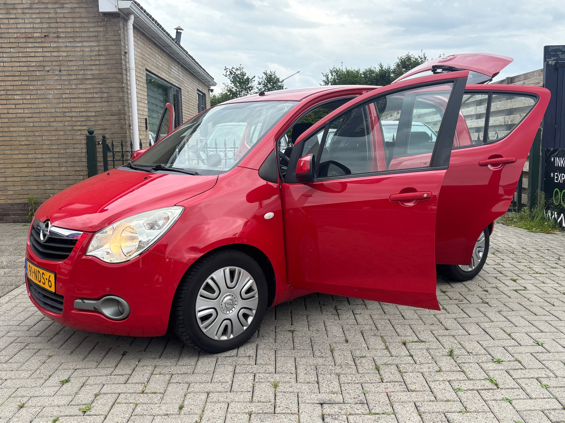Foto van Opel Agila