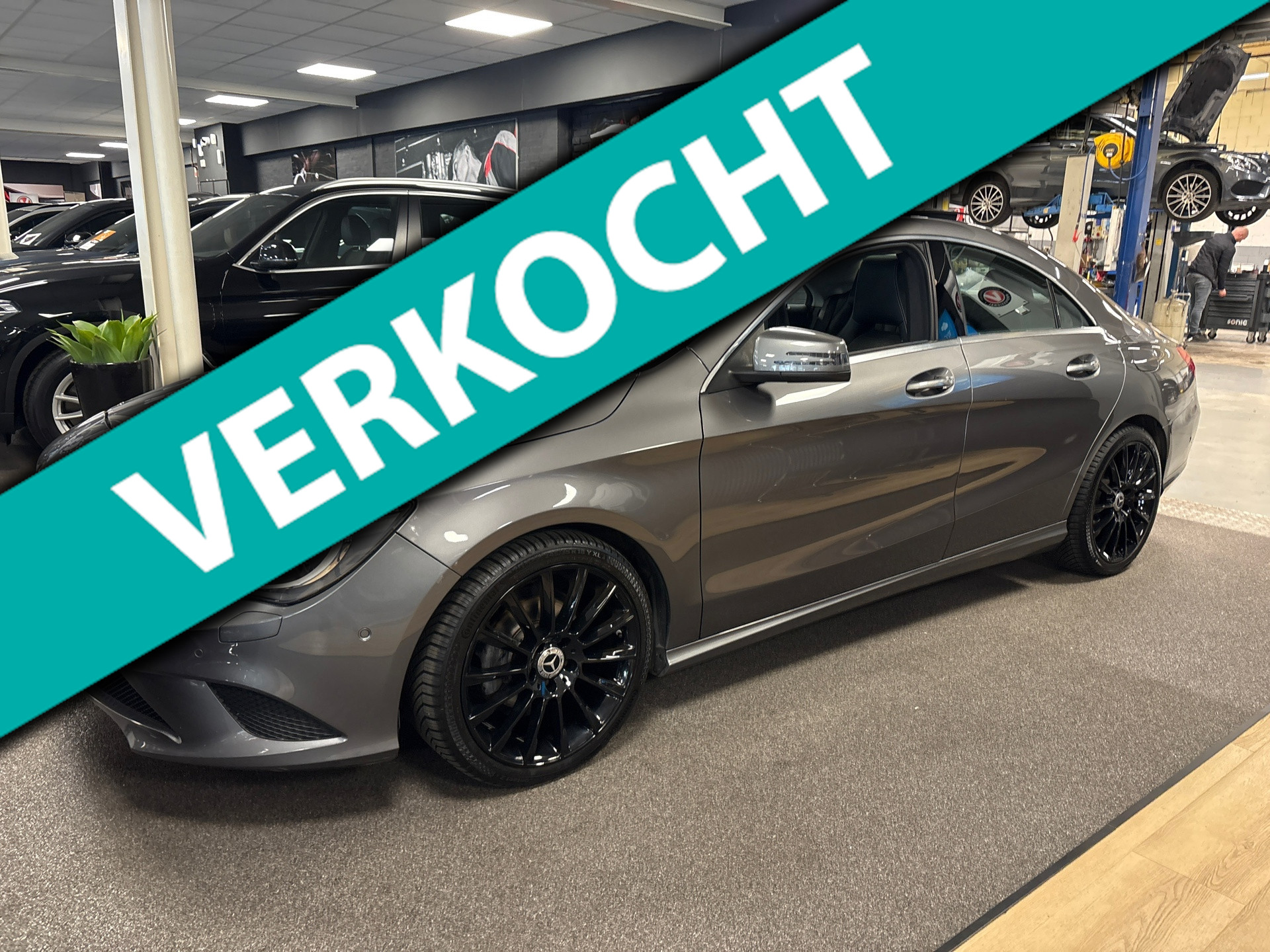 Mercedes-Benz Cla 180 180 BlueEFF. Ambition/navi/pano/trekhaak/led/cruisec/pdc 2014 - voorkant