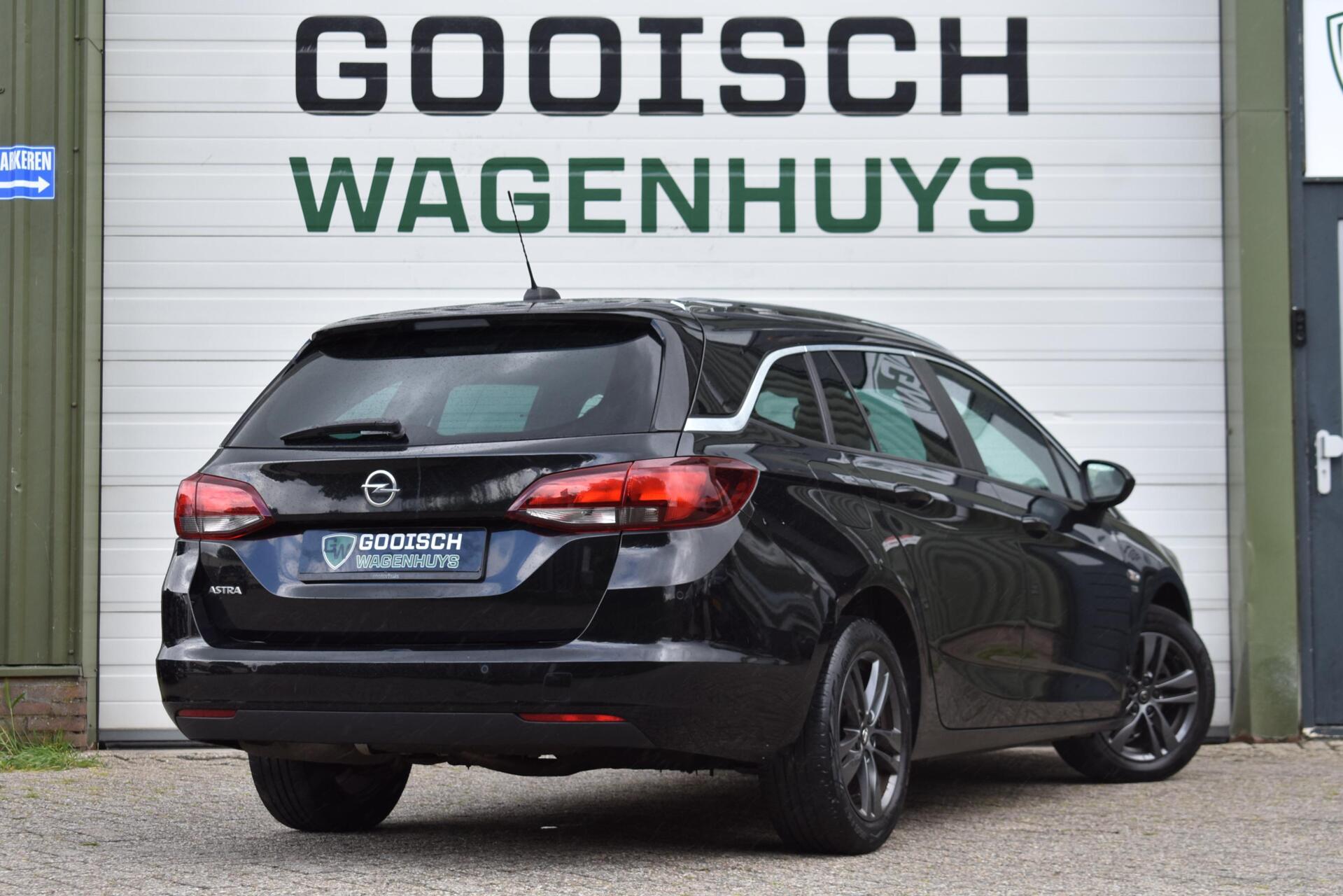 Foto van Opel Astra Sports Tourer