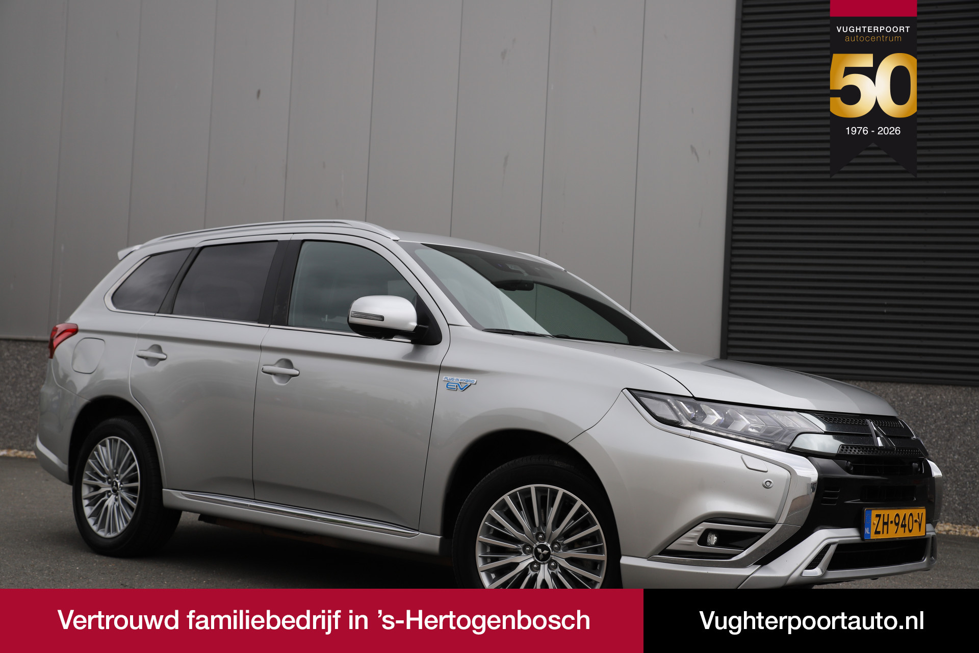 Mitsubishi Mitsubishi Outlander 2.4 PHEV 4WD Instyle Sunroof/adaptive/Trekhaak 2019 - voorkant