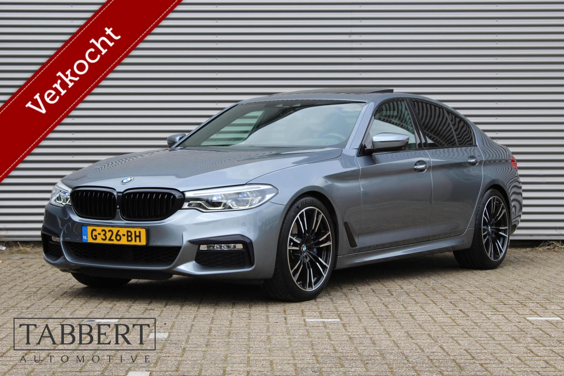 BMW 530i 530i High Executive Dakraam Trekhaak 2018 - voorkant