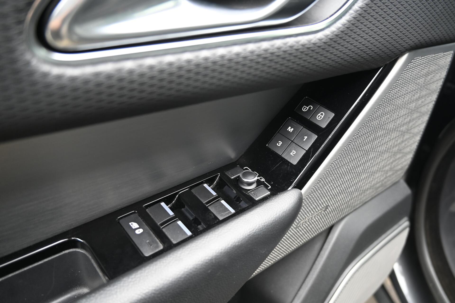 Foto van Land Rover Range Rover Velar