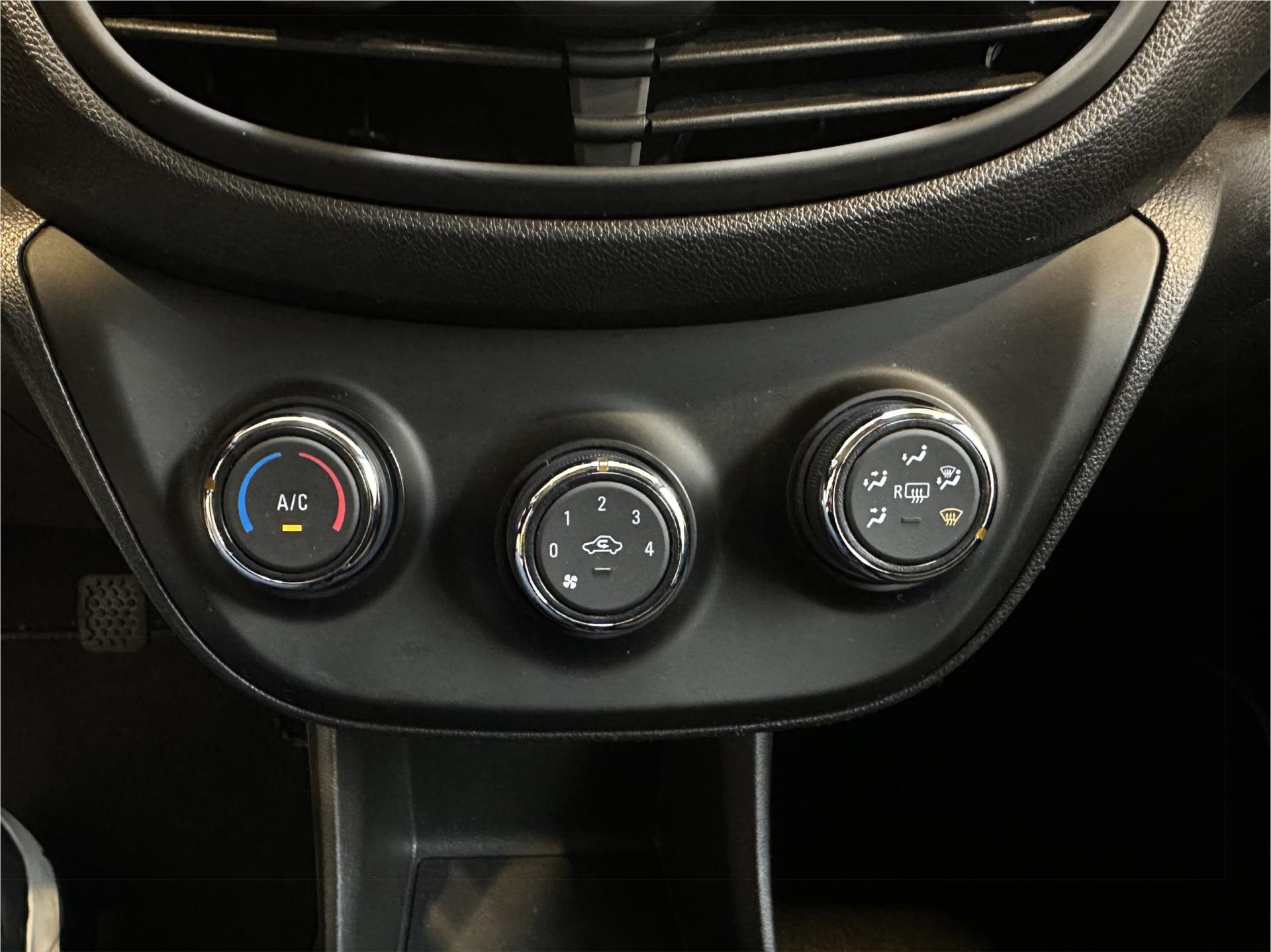 Foto van Opel Karl / Viva