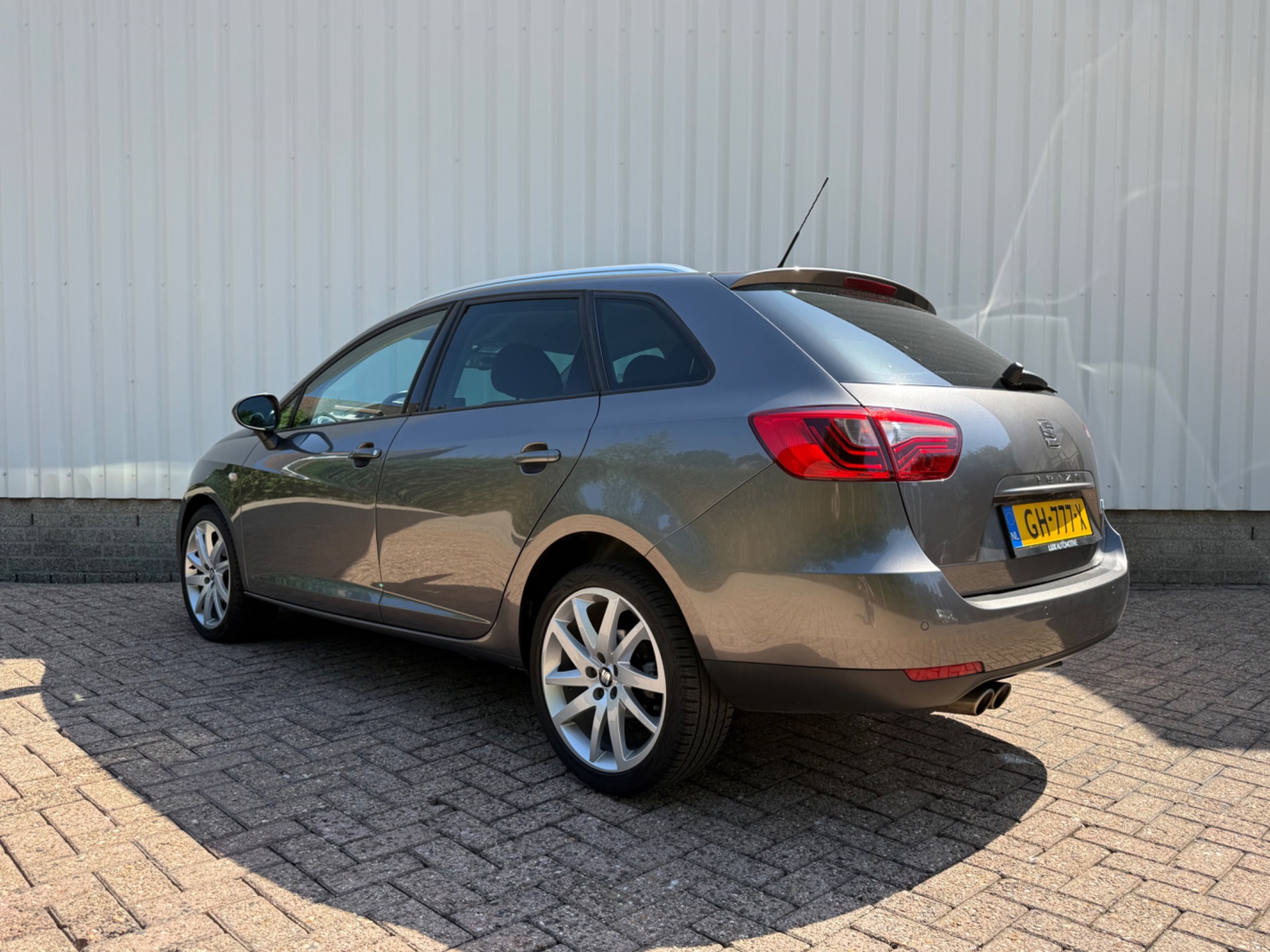 Foto van Seat Ibiza ST
