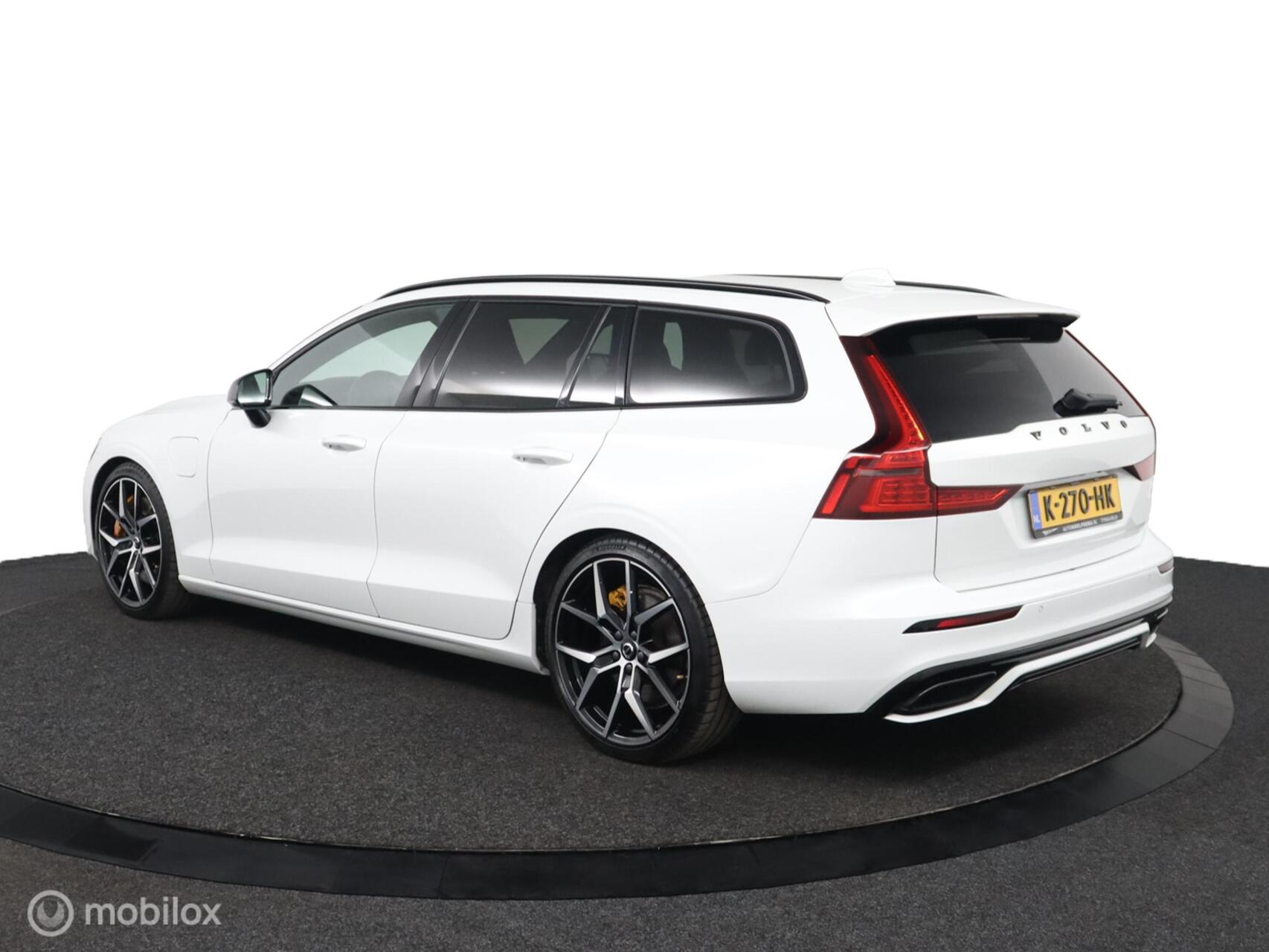 Foto van Volvo V60 T8 Twin Engine