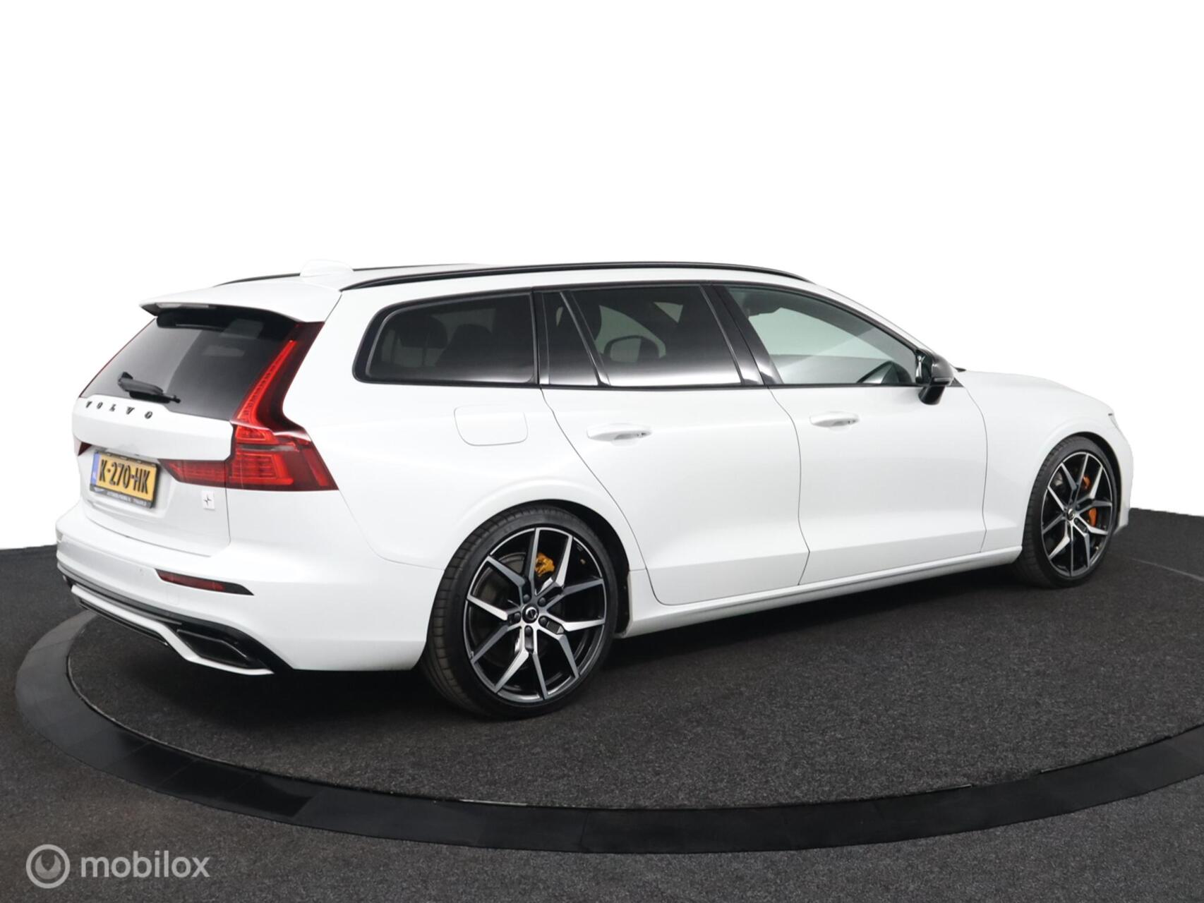 Foto van Volvo V60 T8 Twin Engine