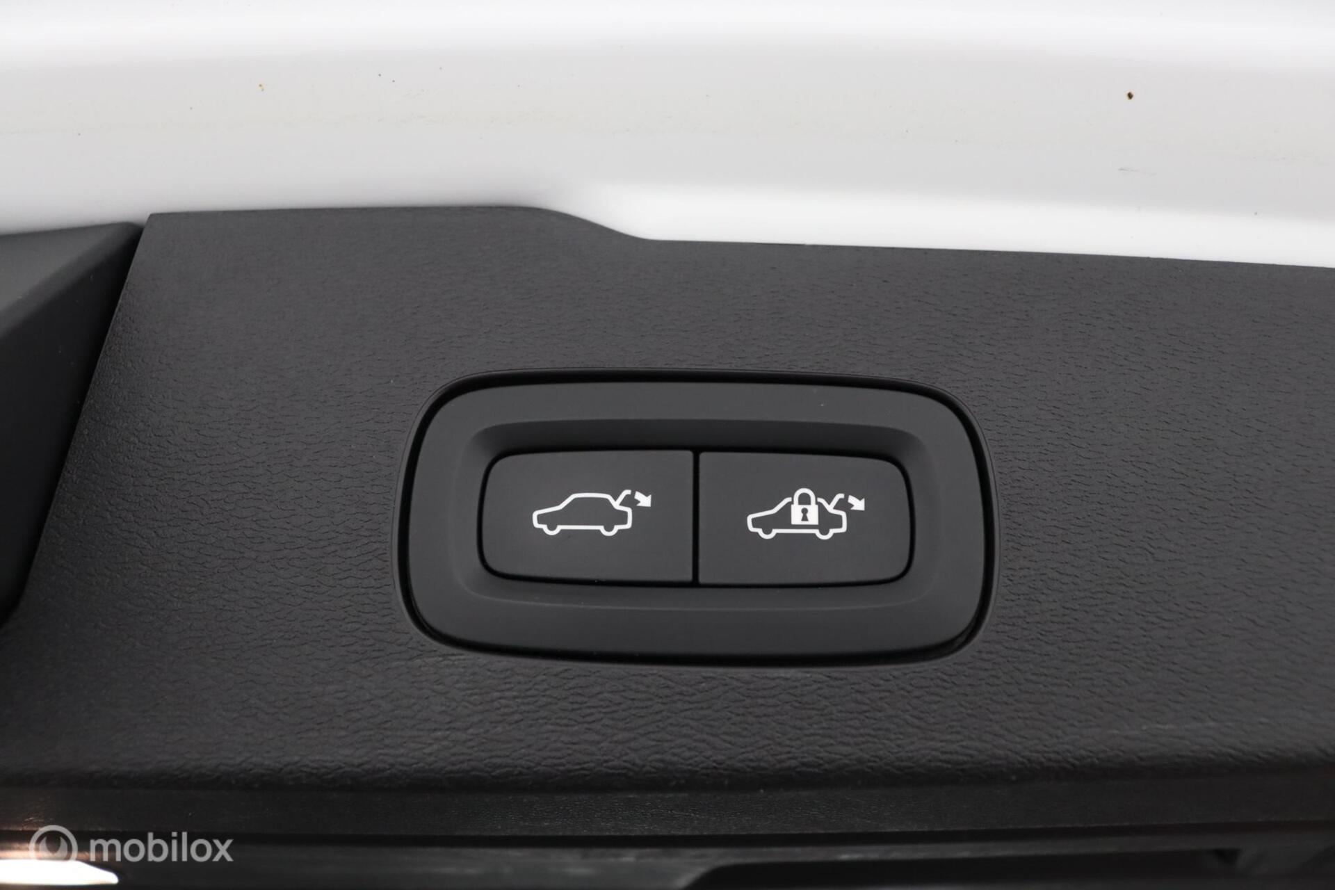 Foto van Volvo V60 T8 Twin Engine