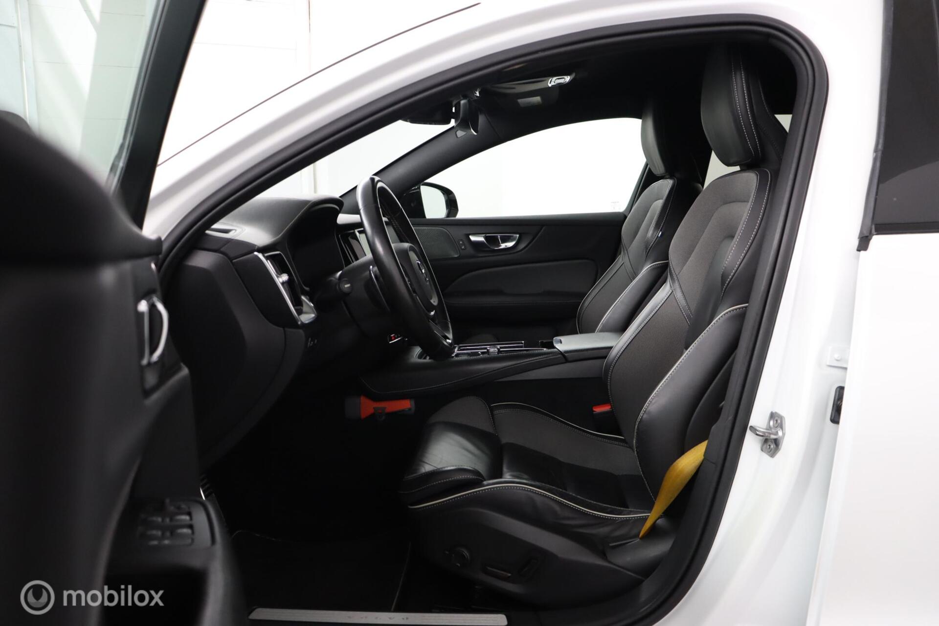 Foto van Volvo V60 T8 Twin Engine