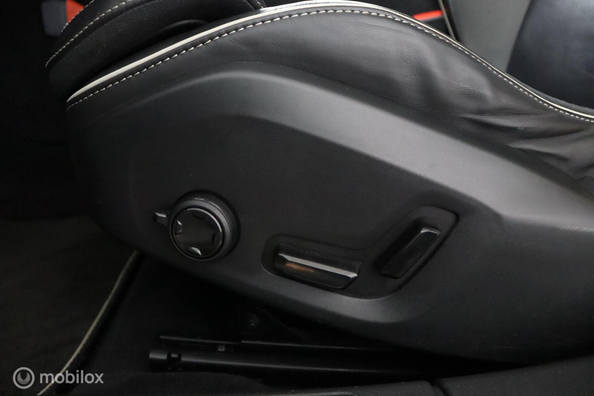 Foto van Volvo V60 T8 Twin Engine