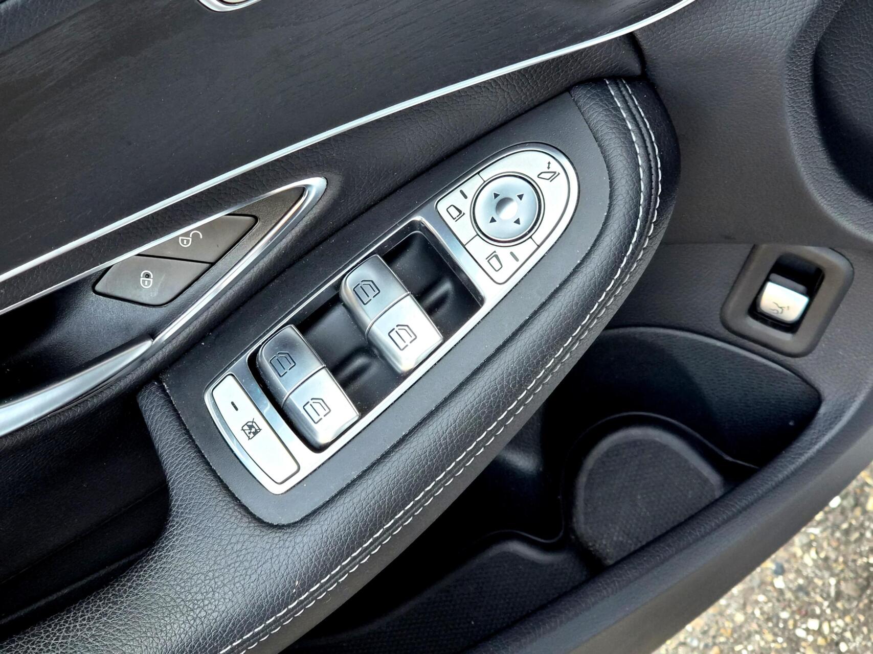 Foto van Mercedes-Benz C 200