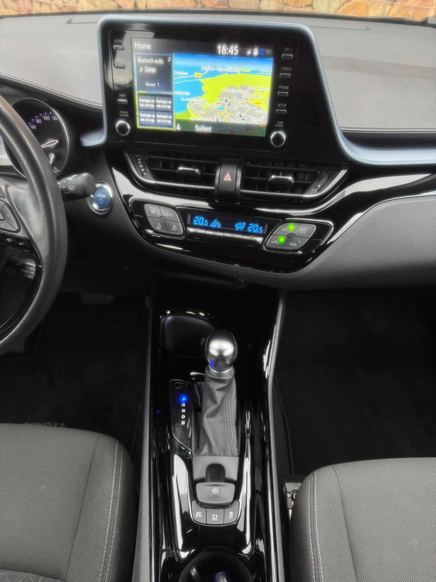 Foto van Toyota Toyota C-hr