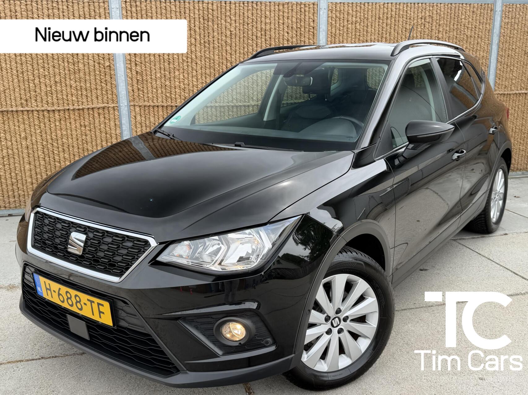 Seat Arona 1.0 TSI Style Business Intense Leer/alcantara | Trekhaak | Climate control | Adaptieve cruise control | Navigatiesysteem | Apple CarPlay/Android Auto Full Link | Parkeersensoren voor en achter | Achteruitrijcamera 2020 - voorkant