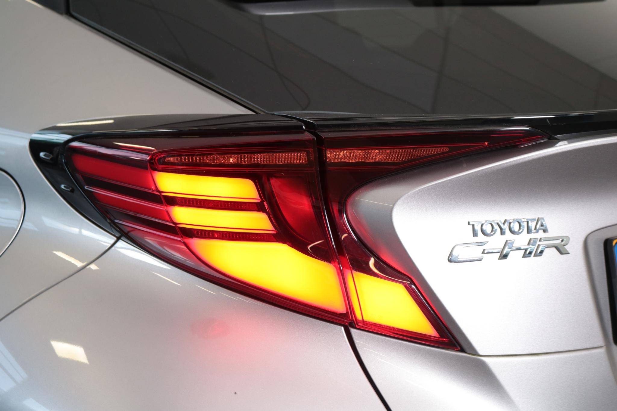 Foto van Toyota Toyota C-hr