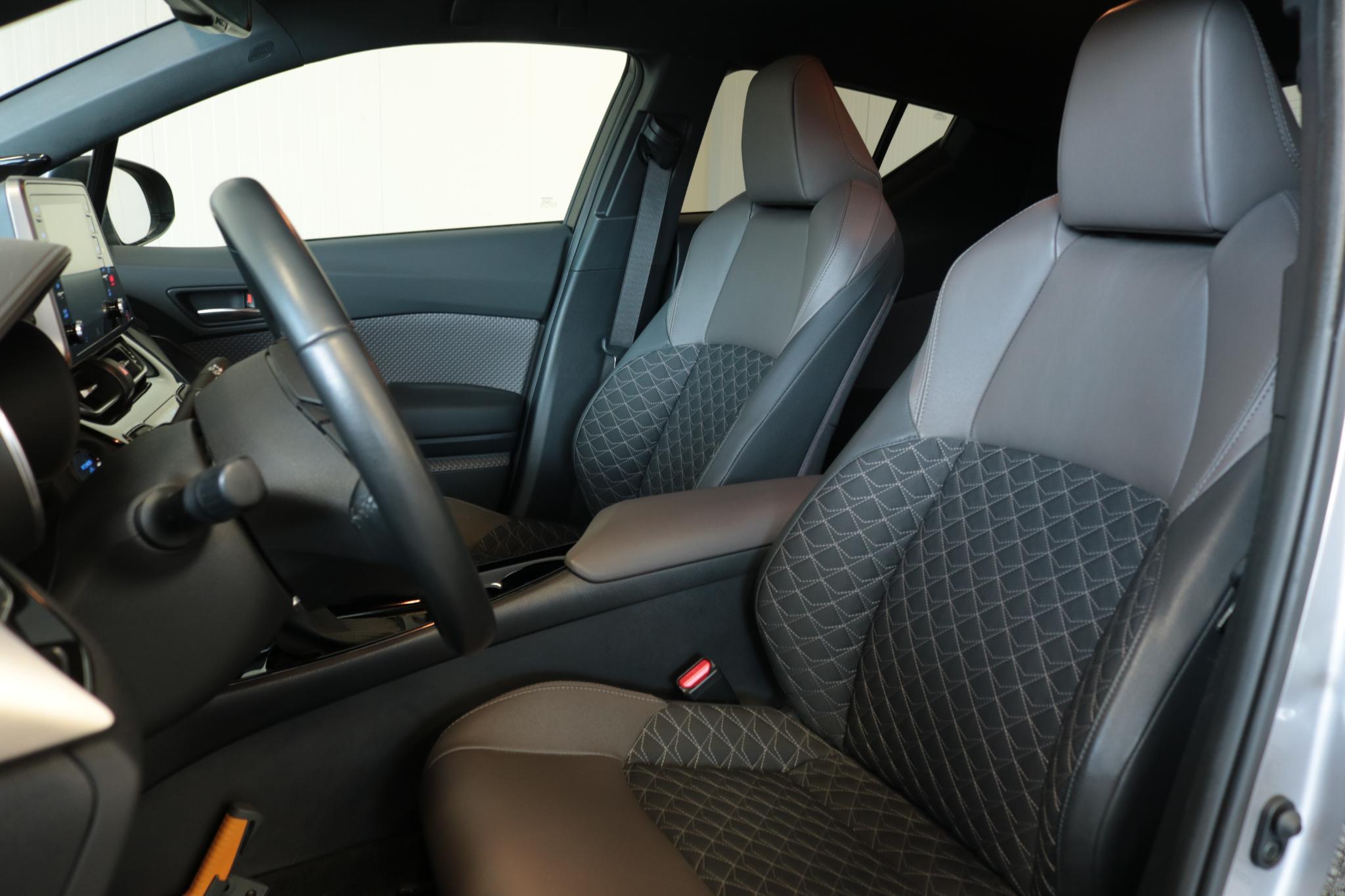 Foto van Toyota Toyota C-hr