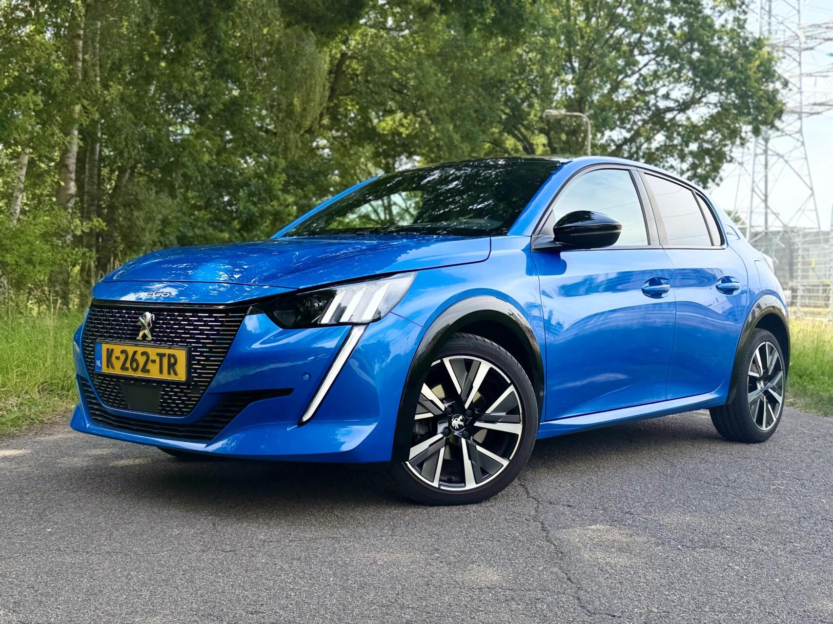Peugeot 208 1.2 GT-line Keyless Dak Camera DAB+ NAP ✅ 2021 - voorkant