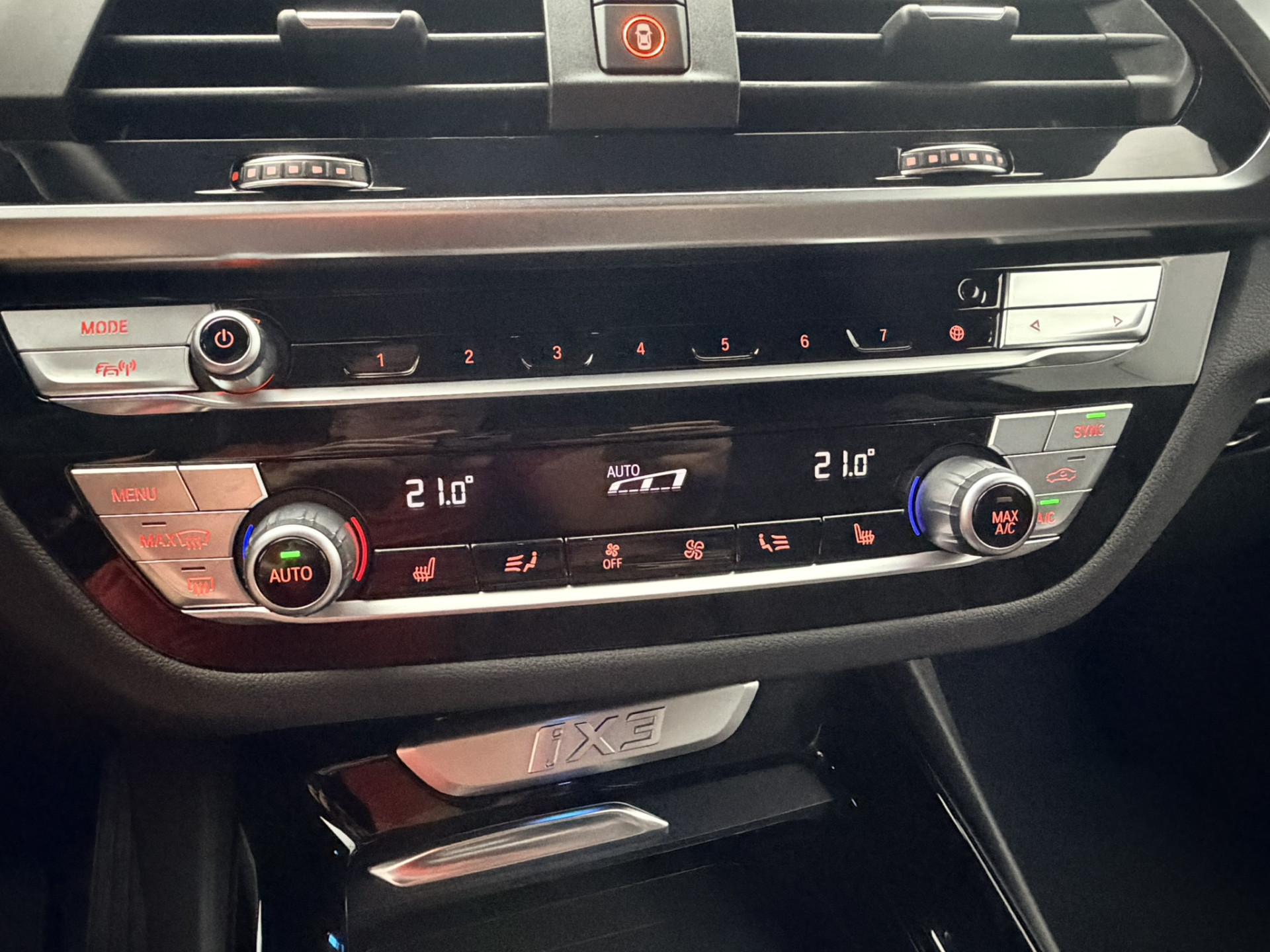 Foto van BMW Ix3
