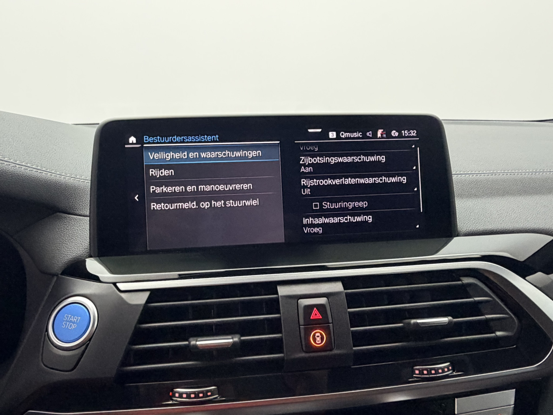 Foto van BMW Ix3