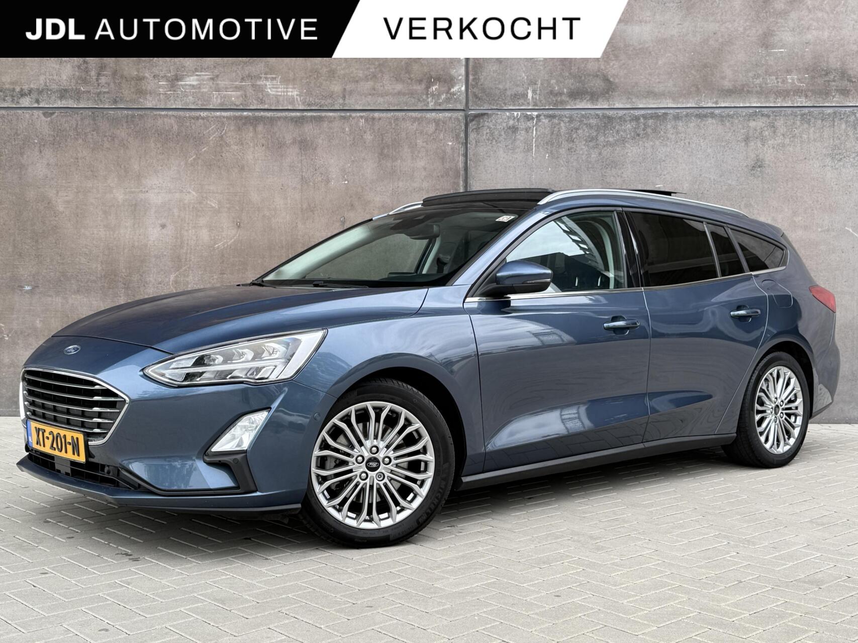 Ford Focus 1.0 EcoBoost Titanium Business | Trekhaak | Panoramadak | HUD | B&O | Adaptieve cruise | 1ste Eigenaar | 2019 - voorkant