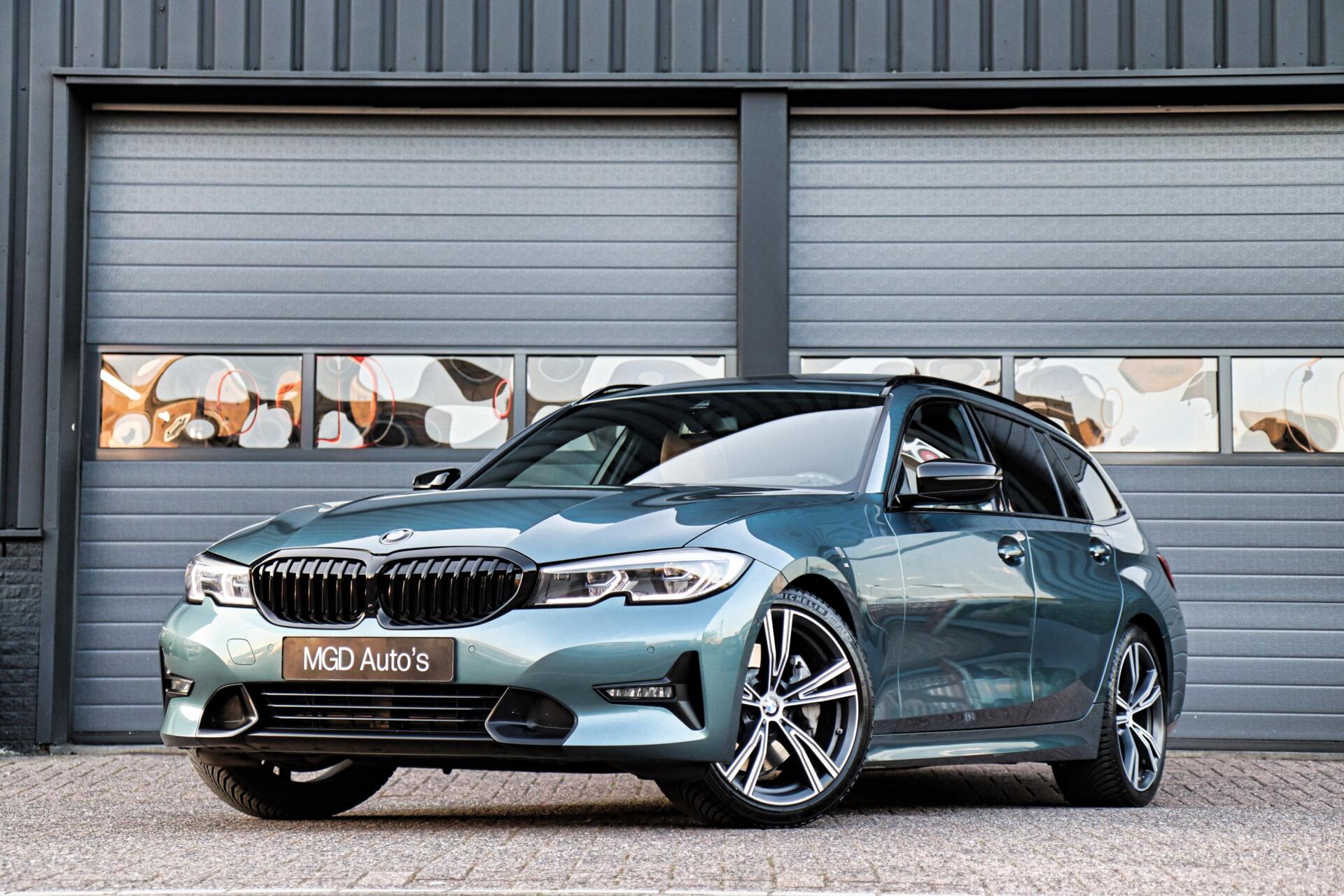 BMW 330i 330i Sport Line /LASER-LED/PANODAK/HUD/MEMORY/STOEL+STUURVERW./KEYLESS/TREKHAAK! 2020 - voorkant
