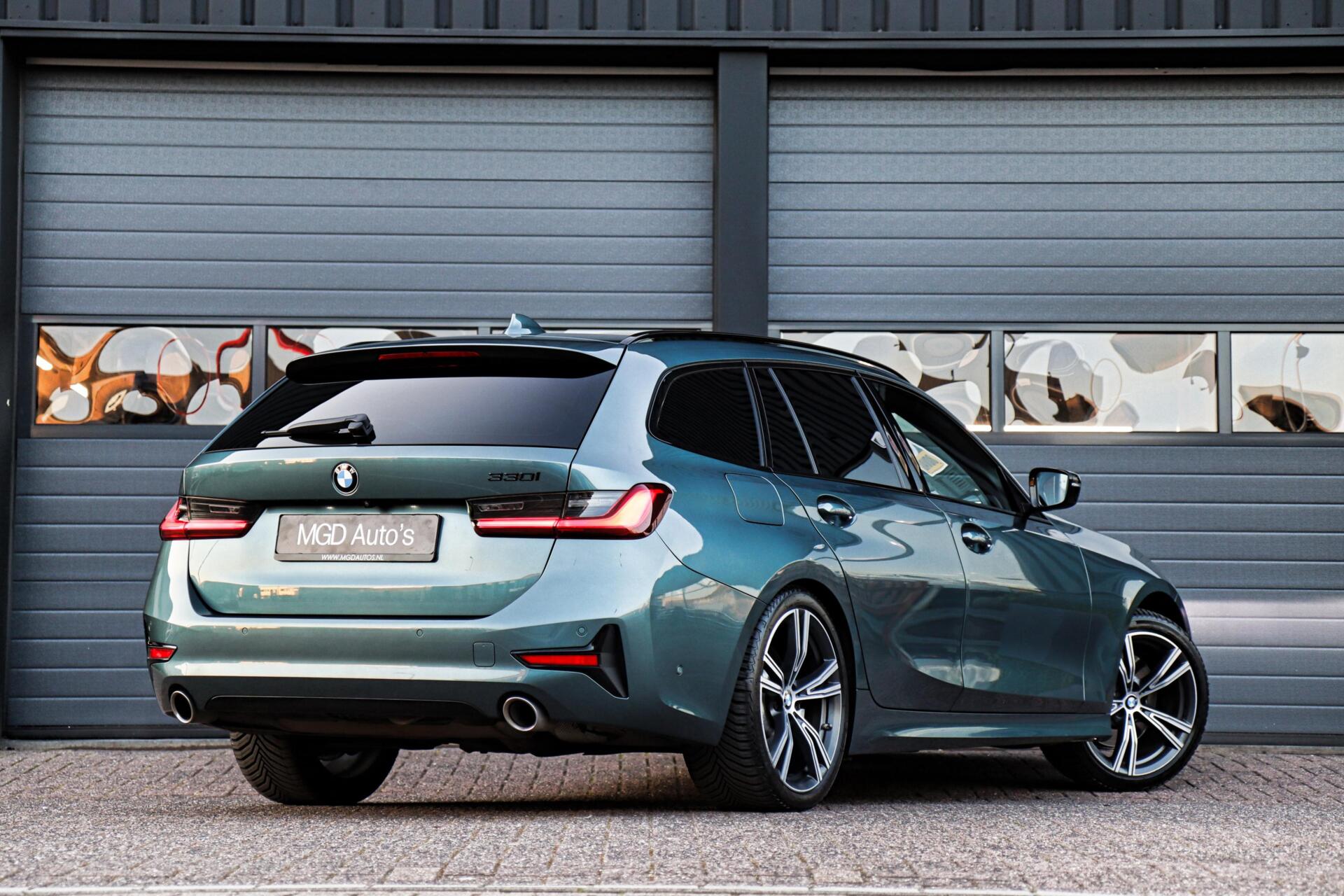 Foto van BMW 330i