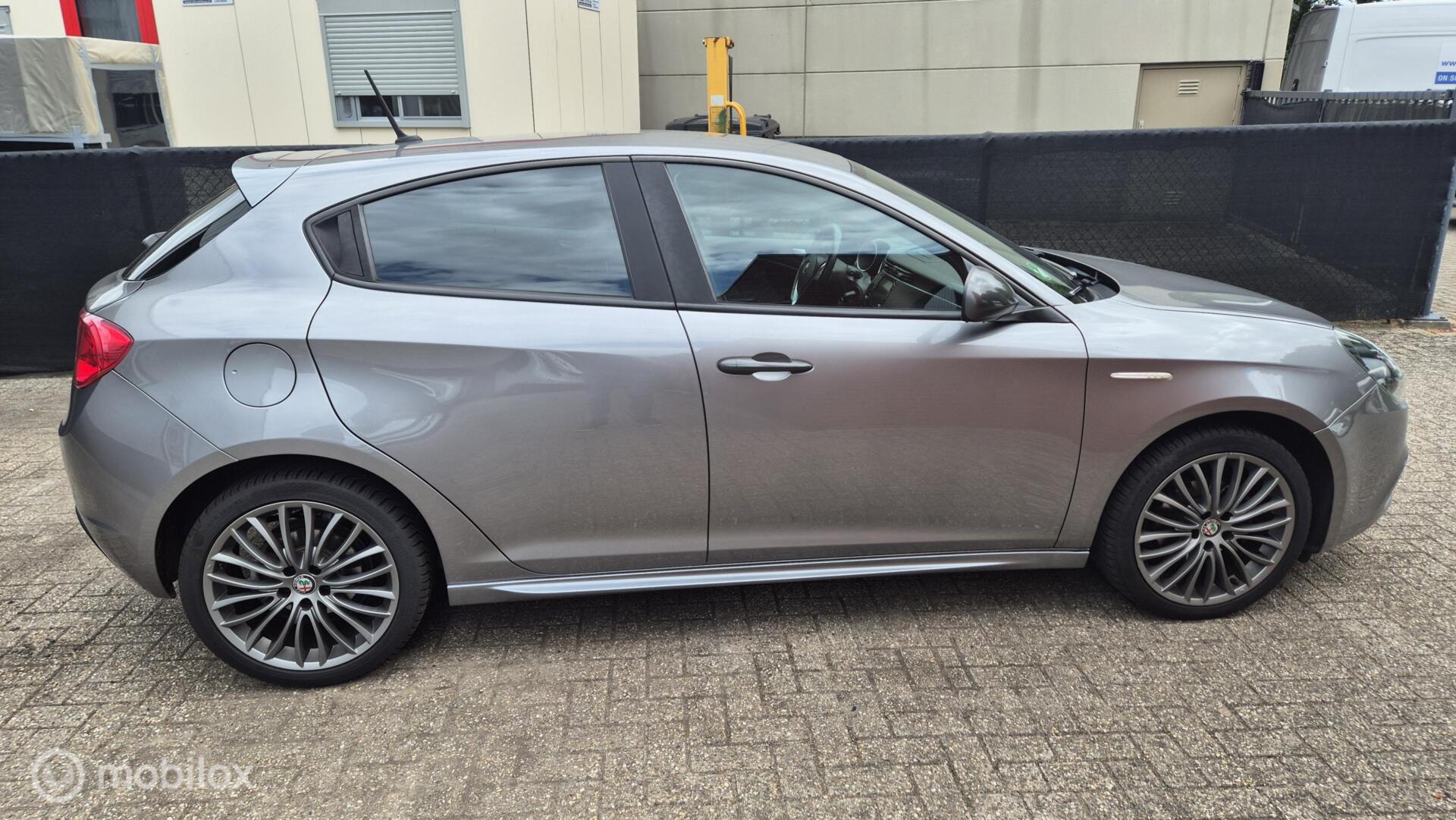 Foto van Alfa Romeo Alfa Giulietta