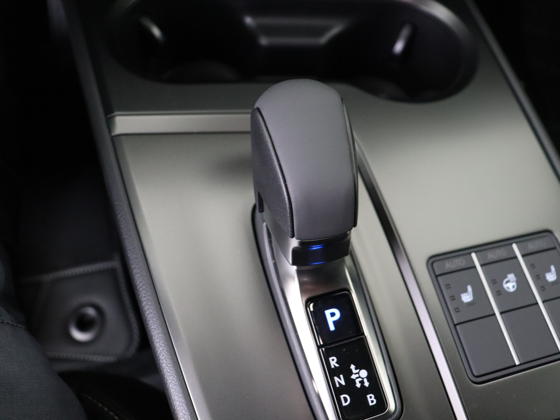 Foto van Lexus Lexus Ux300h