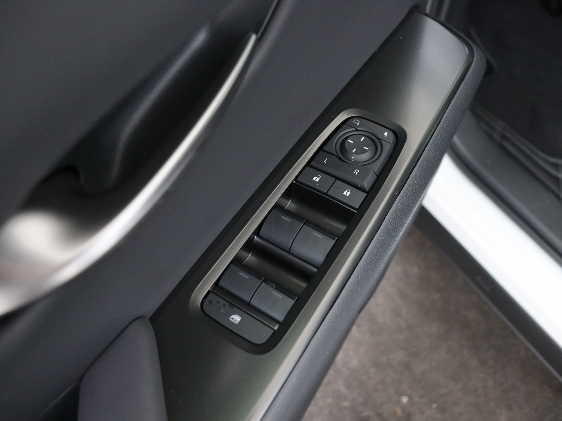 Foto van Lexus Lexus Ux300h