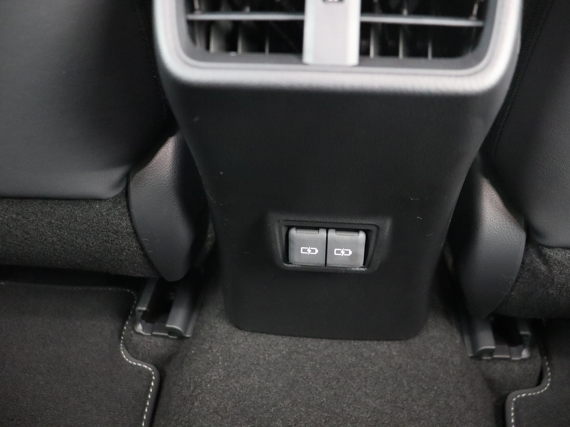 Foto van Lexus Lexus Ux300h