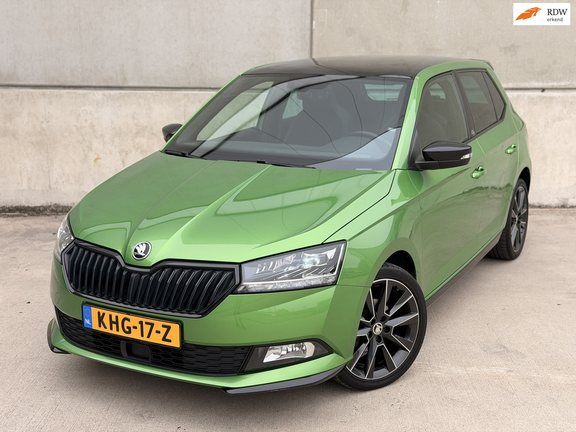 Skoda Fabia 1.0 TSI Monte Carlo Pano LED CarPlay Stoelverwarming Cruise Clima 2019 - voorkant