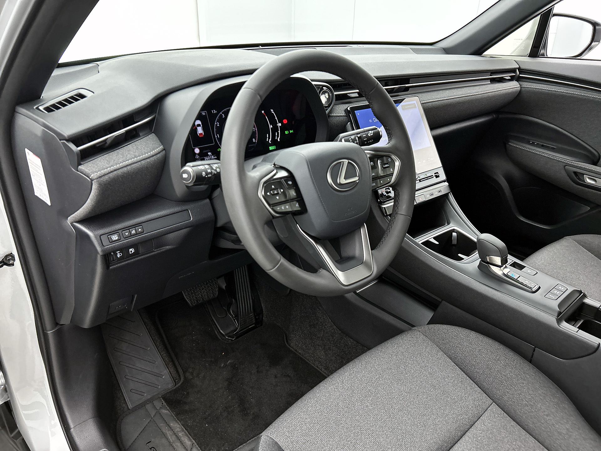 Foto van Lexus Lexus LBX