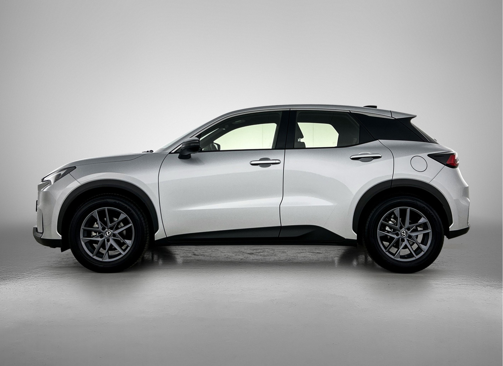 Foto van Lexus Lexus LBX