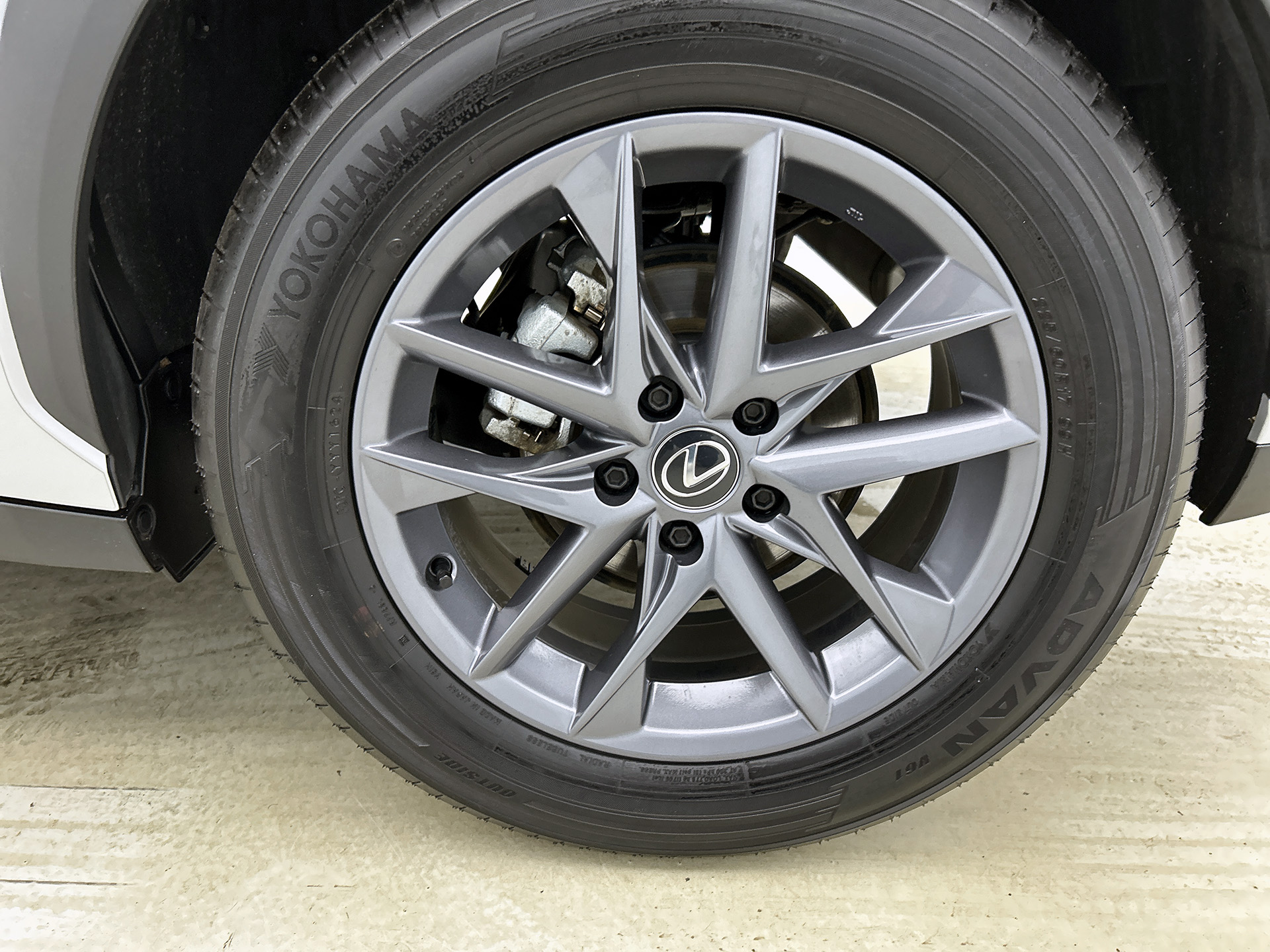 Foto van Lexus Lexus LBX