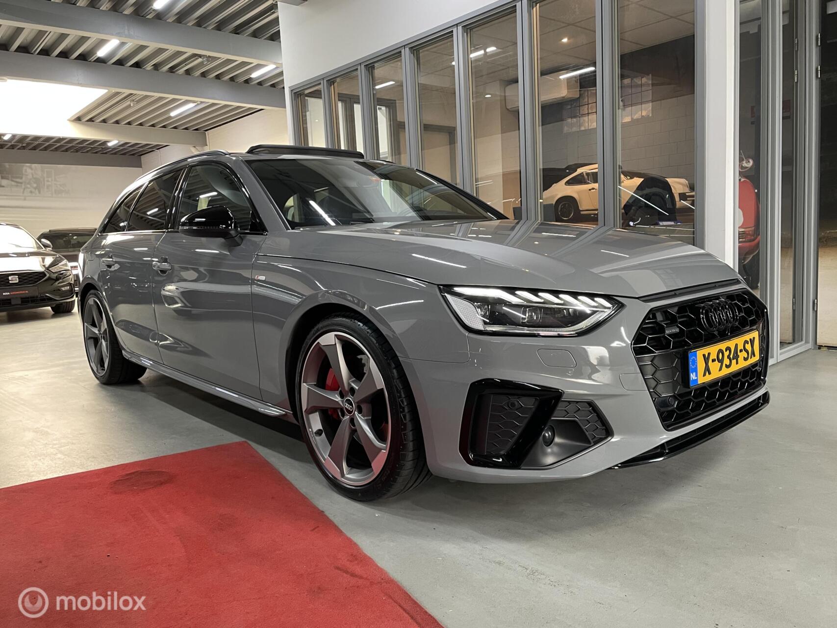 Audi A4 Avant 45 TFSI inc btw QUATTRO S-TRONIC 265PK PANO MATRIX VIRTUAL BANG OLUFSEN HEAD UP LEER NARDO GREY VOLLEDIG AUDI ONDERHOUDEN 2021 - voorkant
