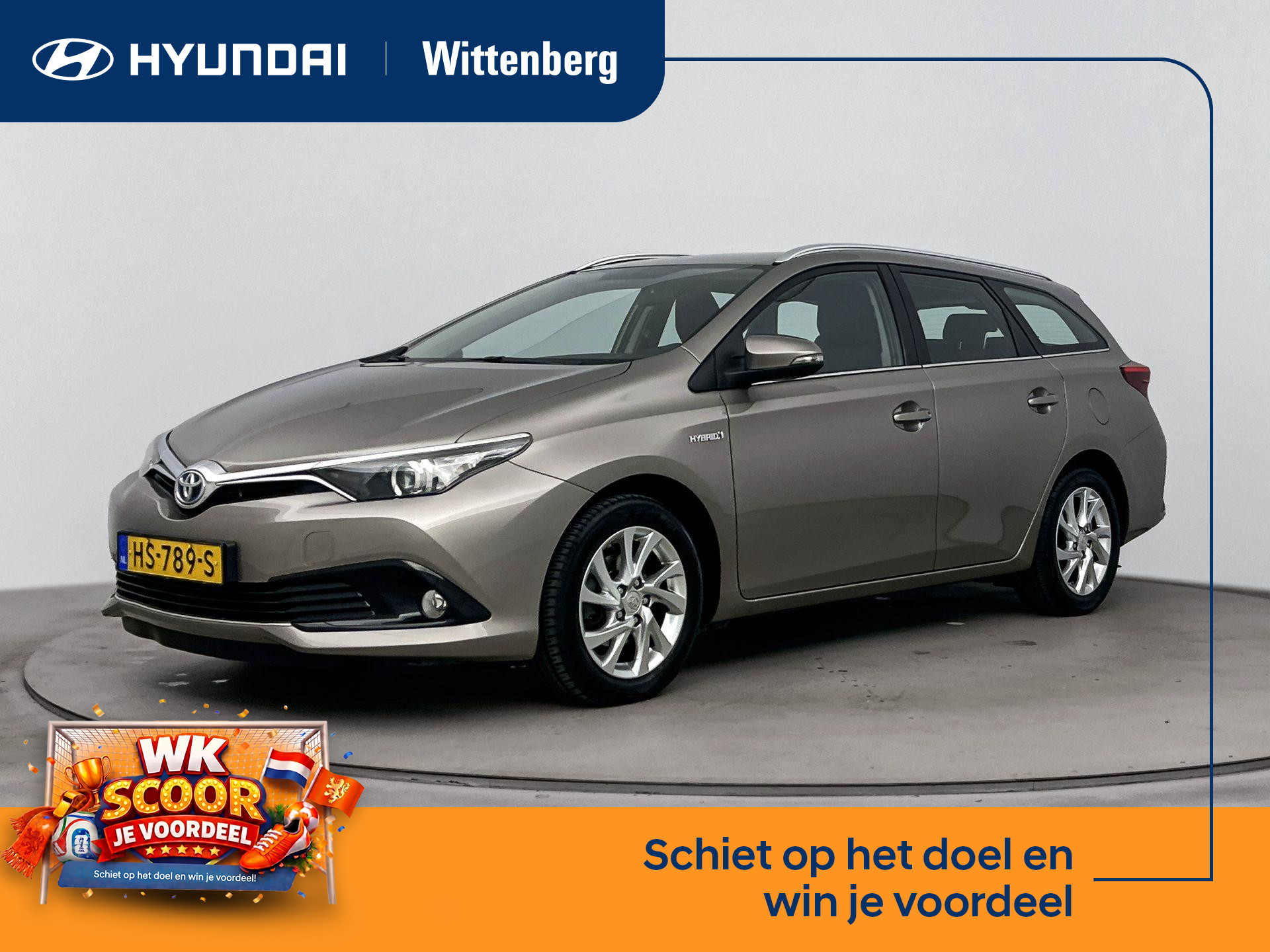 Toyota Toyota Auris 1.8 HYBRID ASPIRATION 2015 - voorkant