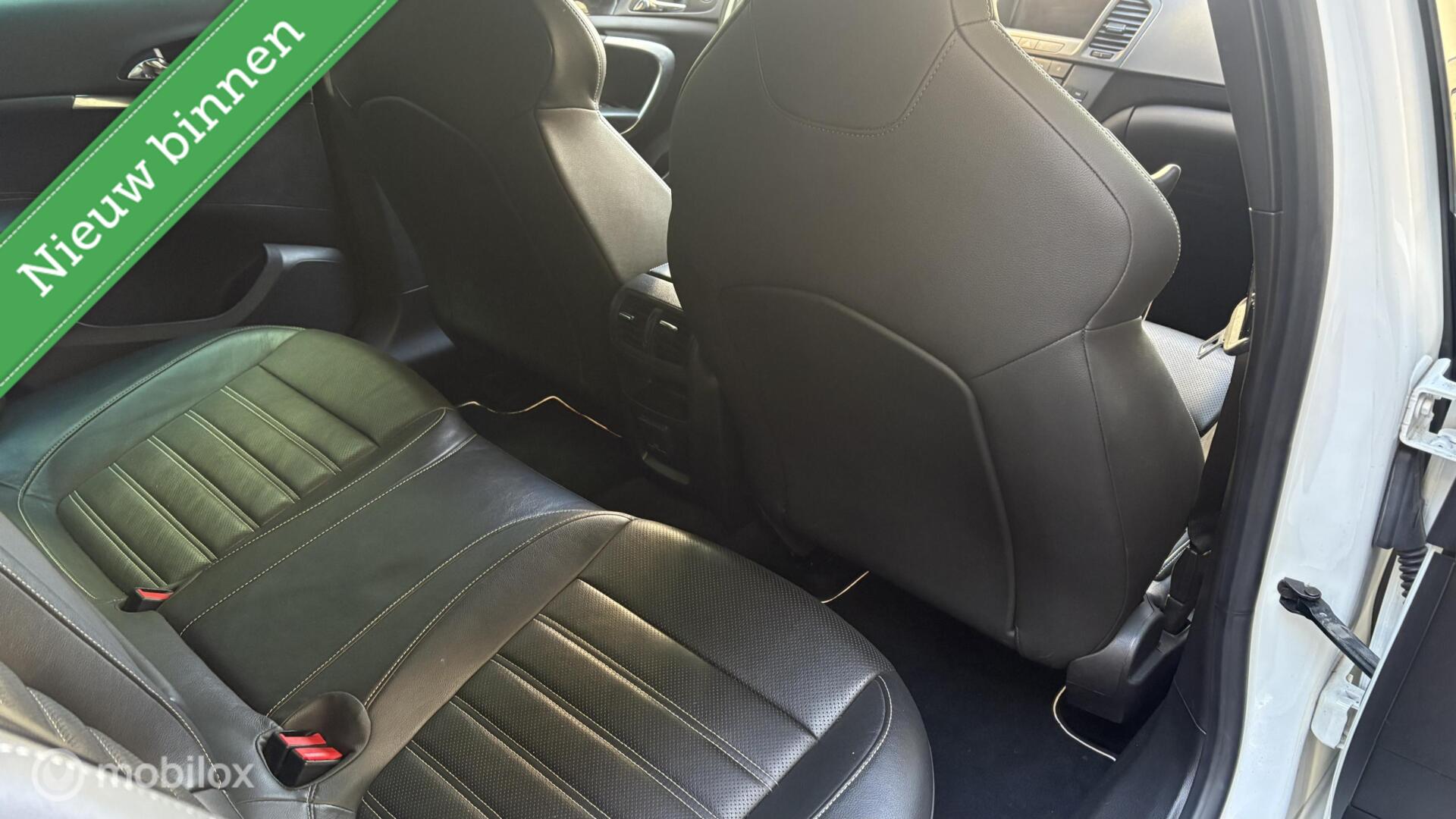 Foto van Opel Insignia Sports Tourer SW