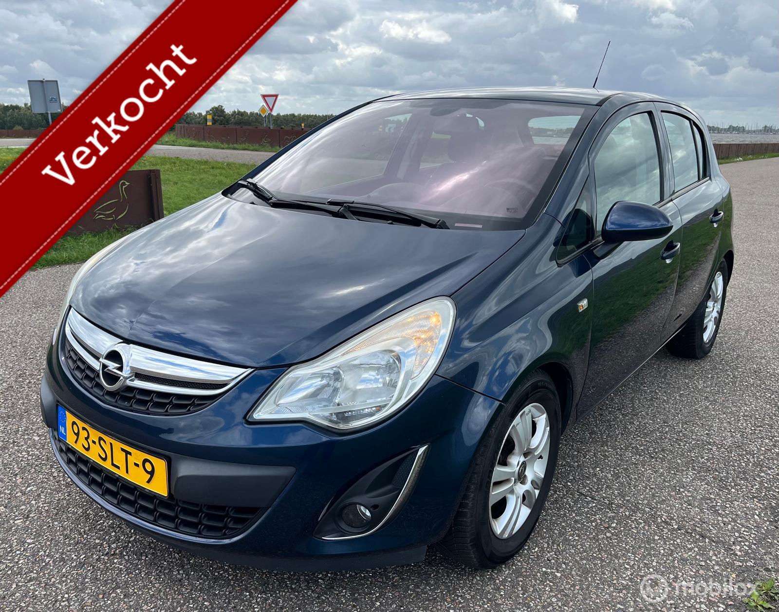 Opel Corsa 1.3 CDTi EcoFlex S/S Cosmo 2011 - voorkant