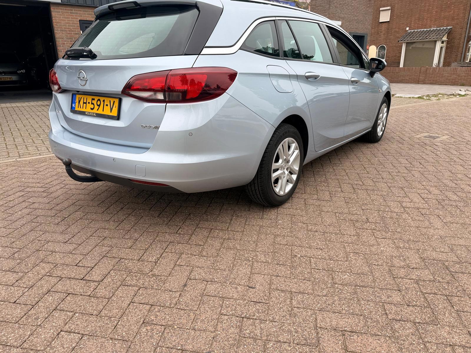 Foto van Opel Astra Sports Tourer