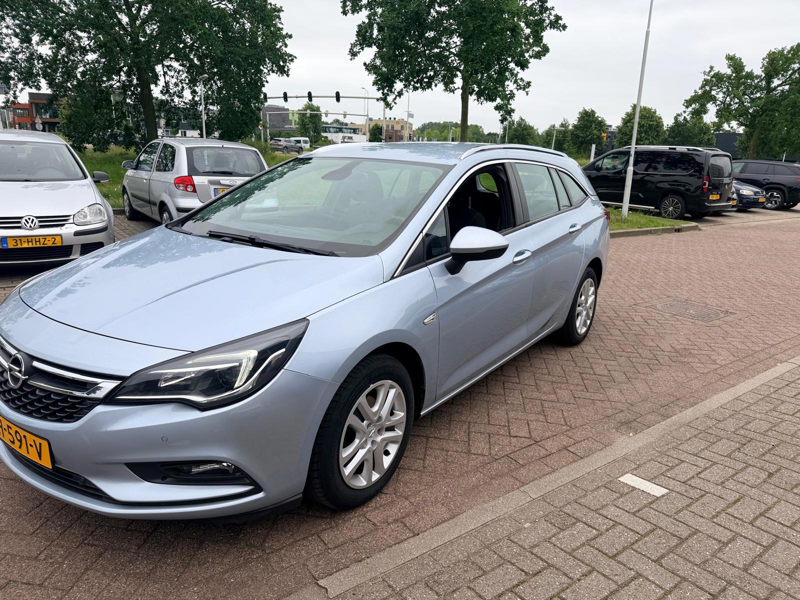 Foto van Opel Astra Sports Tourer