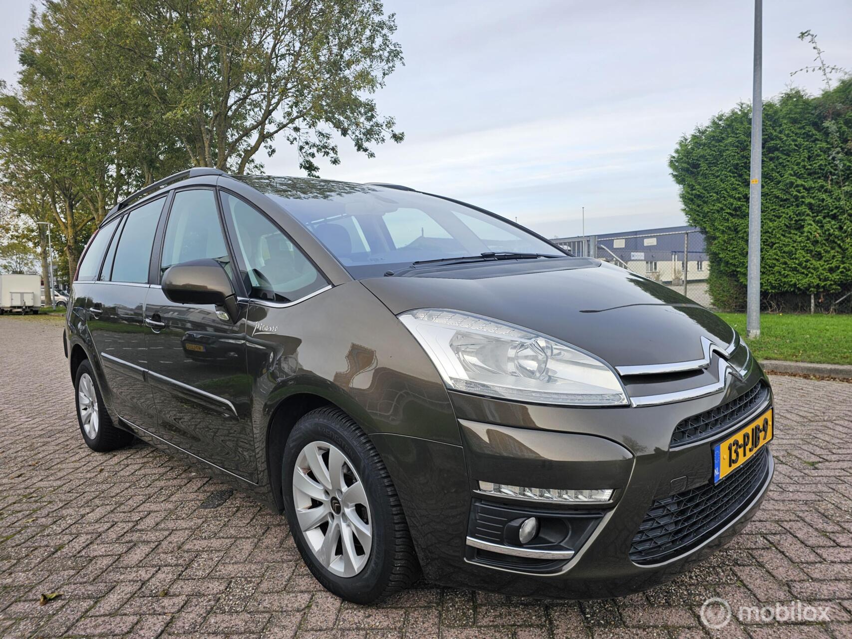 Citroen C4 Picasso 1.6 THP Ligne 7 Persoon Automaat! 2011 - voorkant