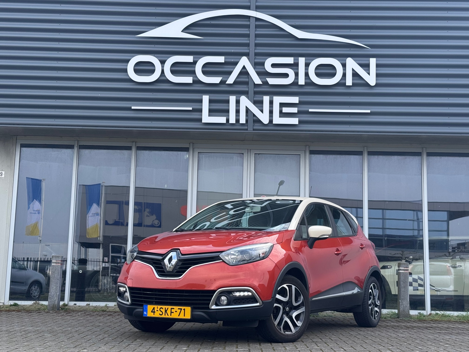 Renault Captur 1.2 TCe Expression | Camera | Afn Trekhaak | Navi 2013 - voorkant