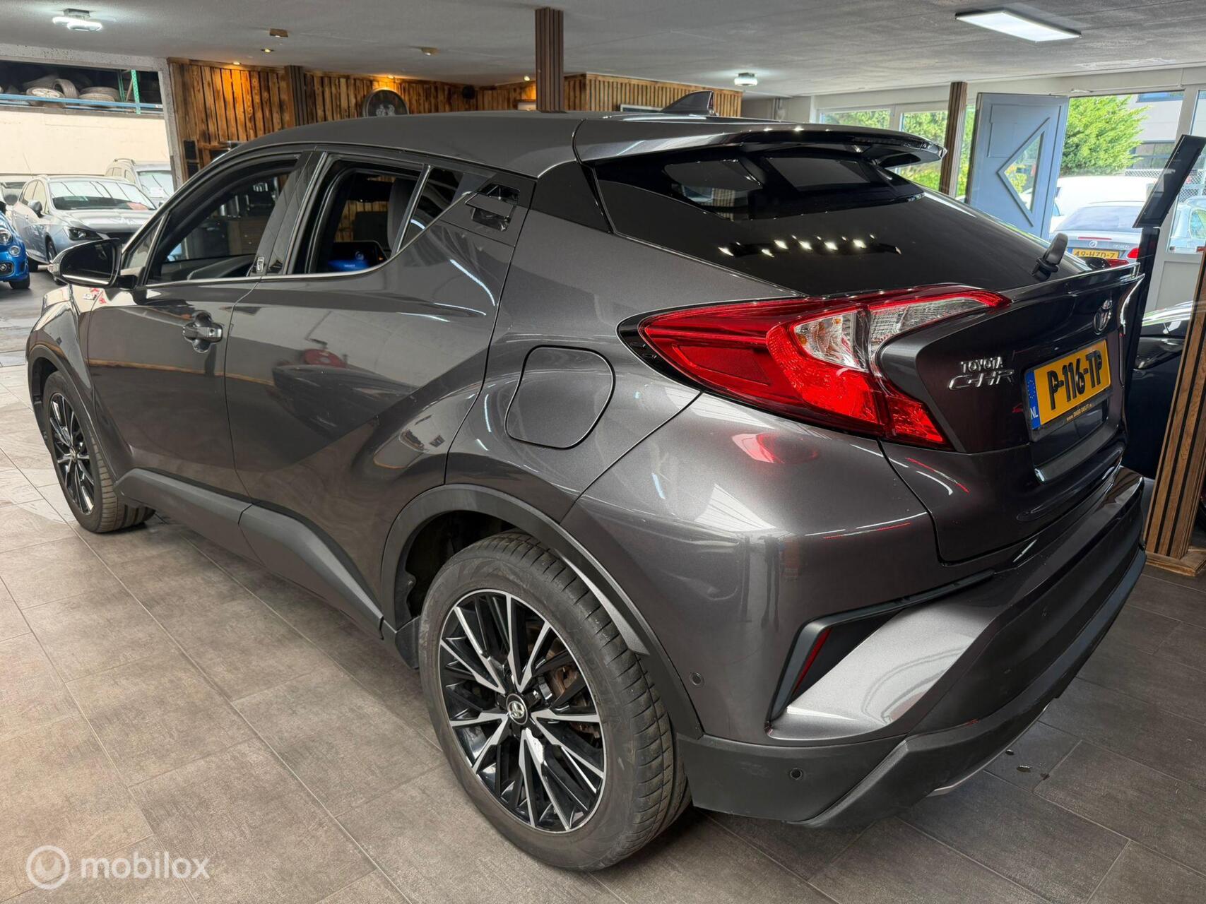 Foto van Toyota Toyota C-hr