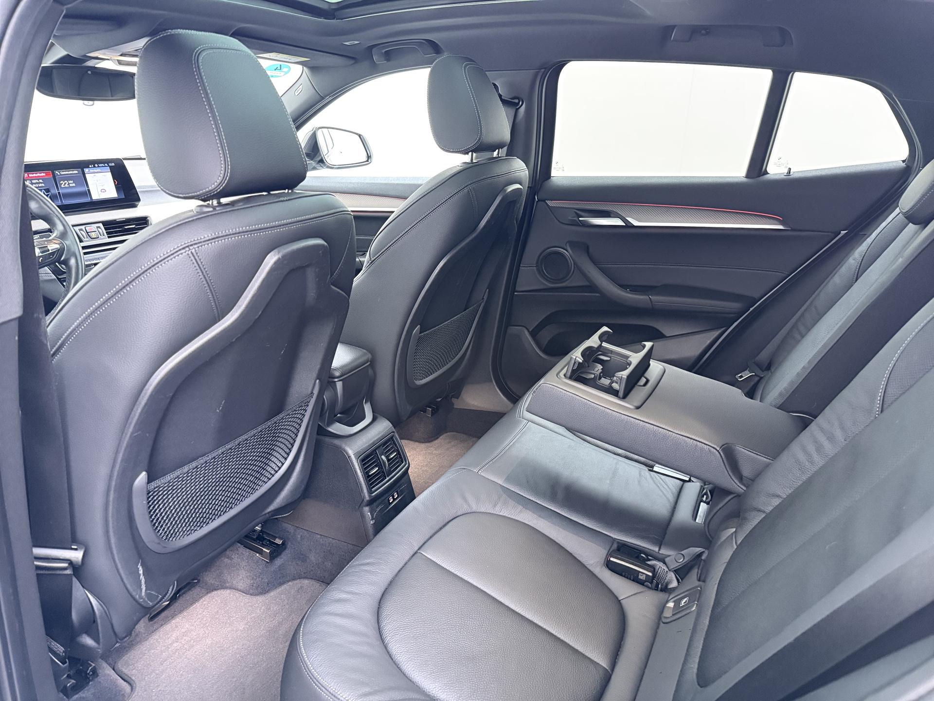Foto van BMW X2 Xdrive25e