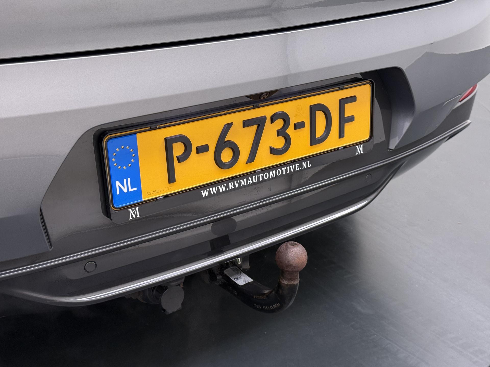 Foto van BMW X2 Xdrive25e