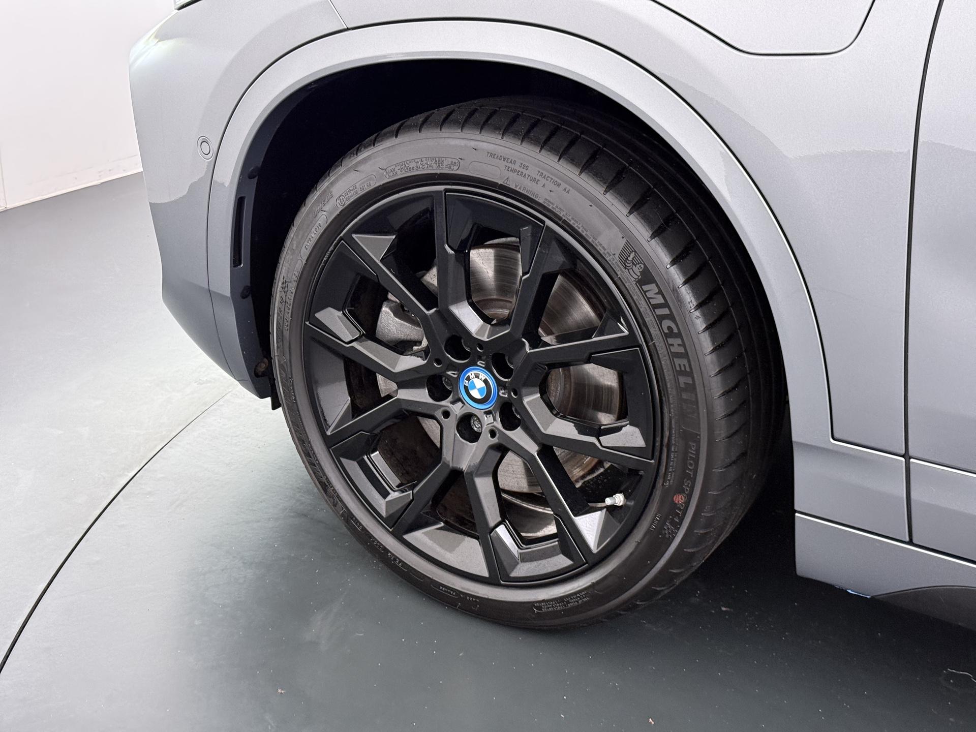 Foto van BMW X2 Xdrive25e