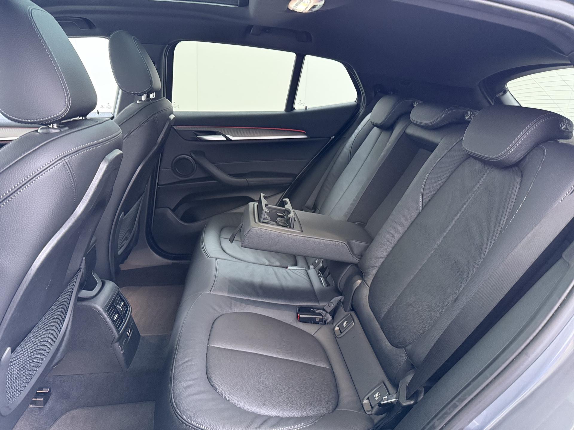 Foto van BMW X2 Xdrive25e