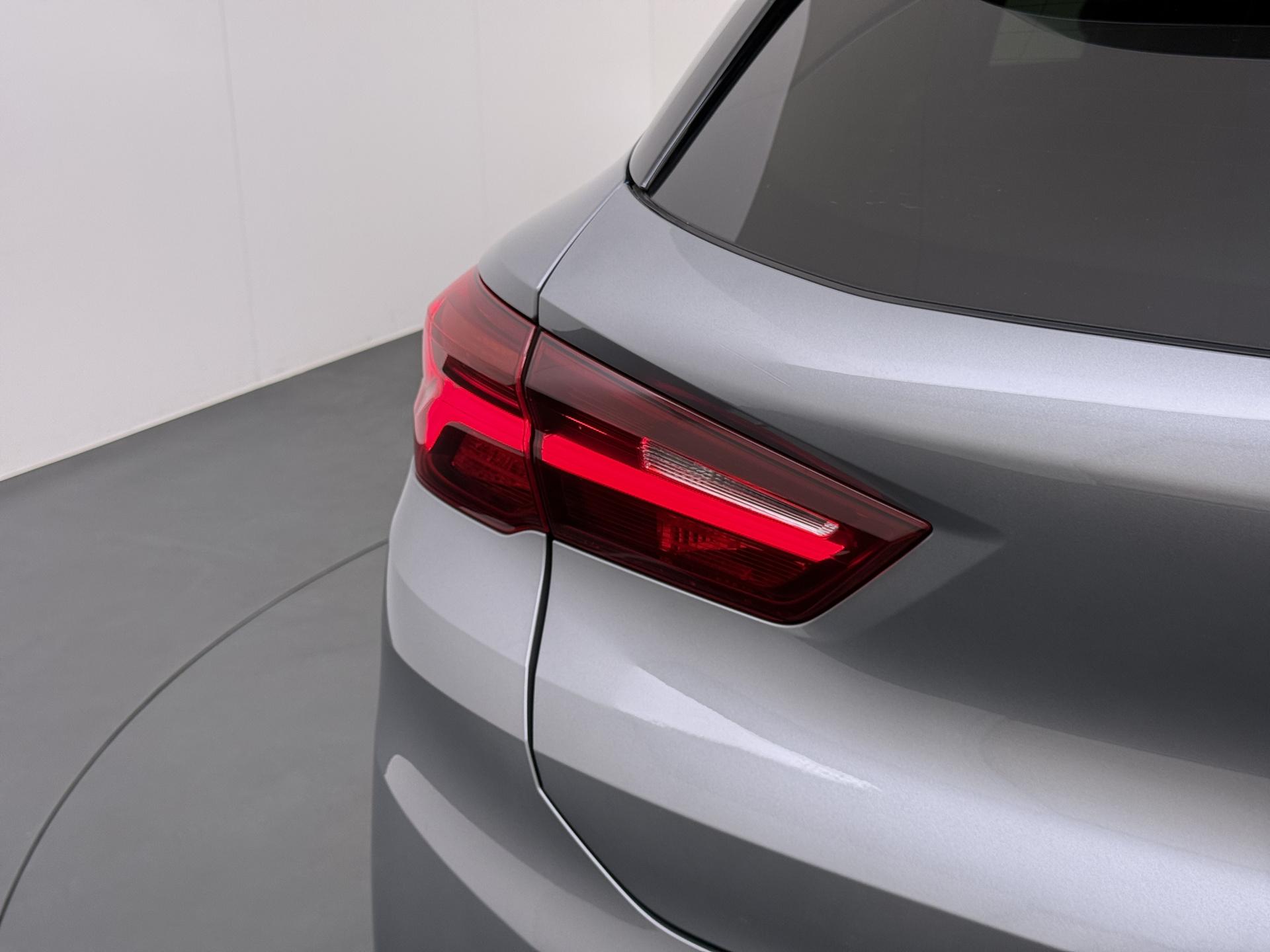 Foto van BMW X2 Xdrive25e