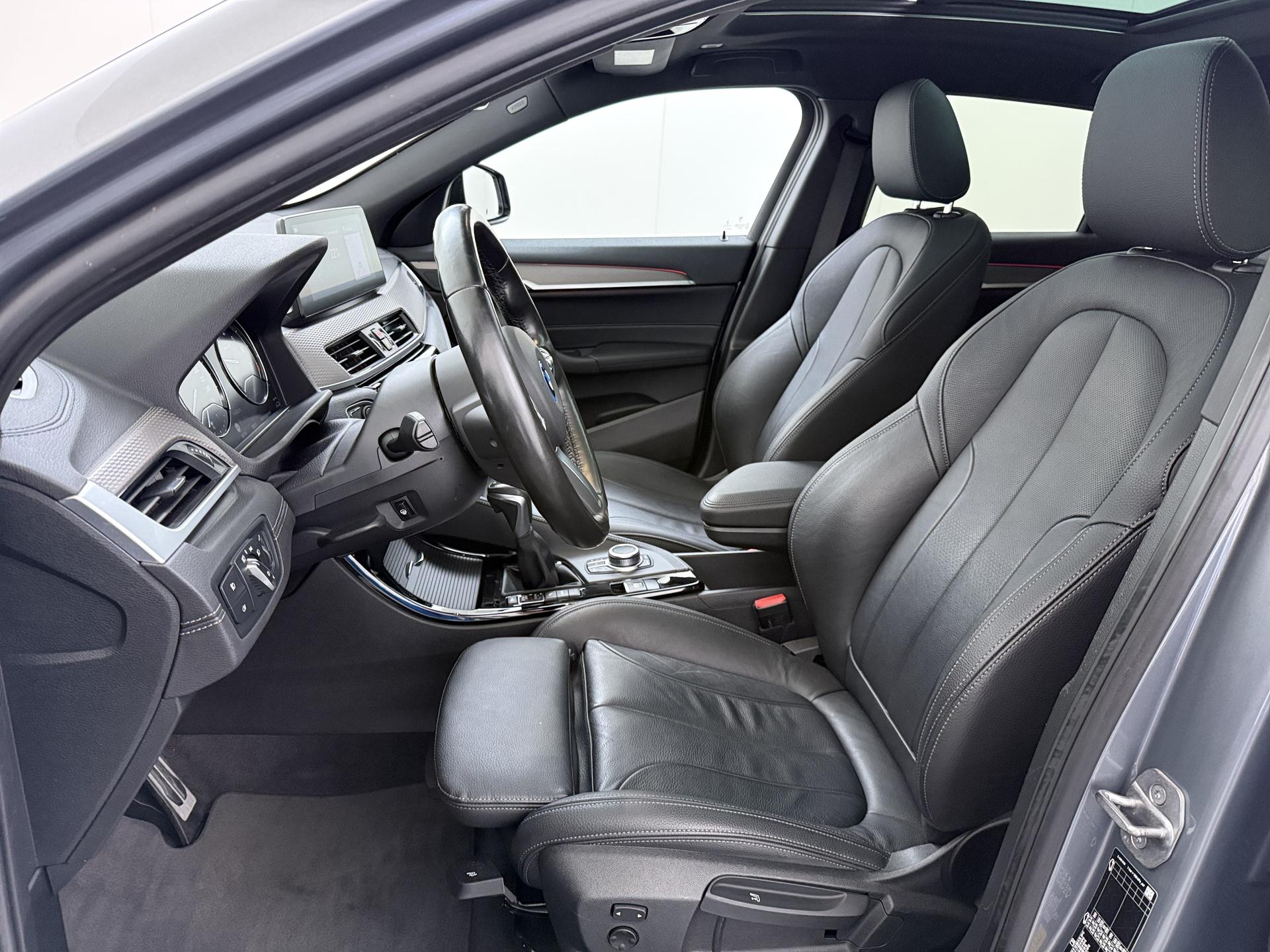 Foto van BMW X2 Xdrive25e